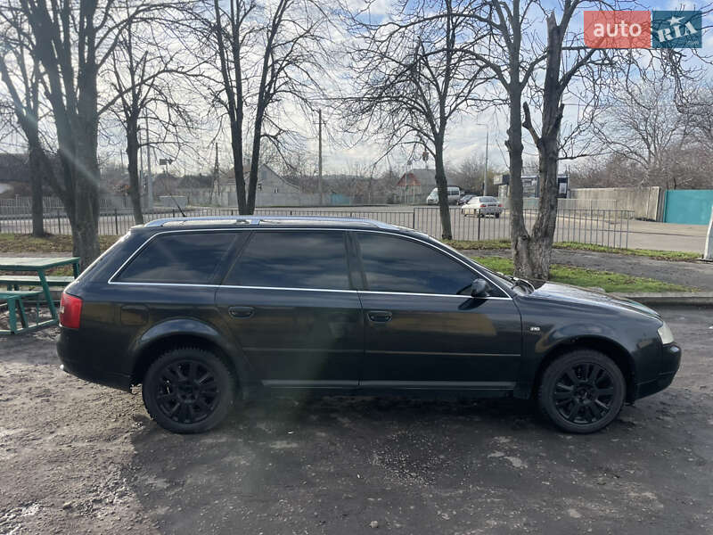 Универсал Audi A6 2003 в Близнюках