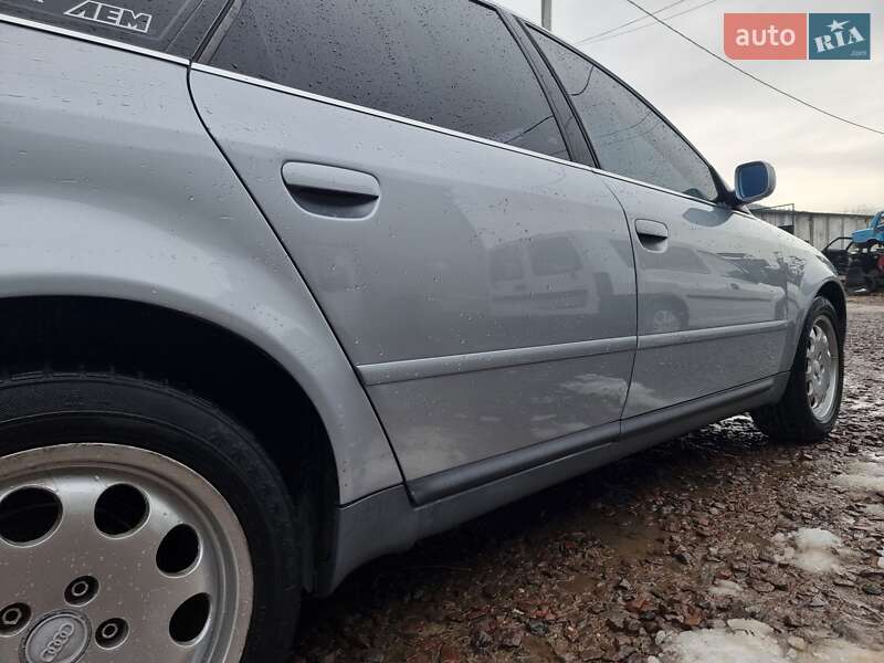 Седан Audi A6 1998 в Кременці