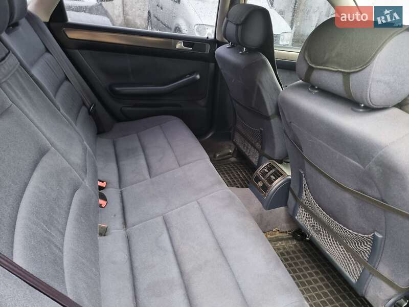 Седан Audi A6 1998 в Кременці