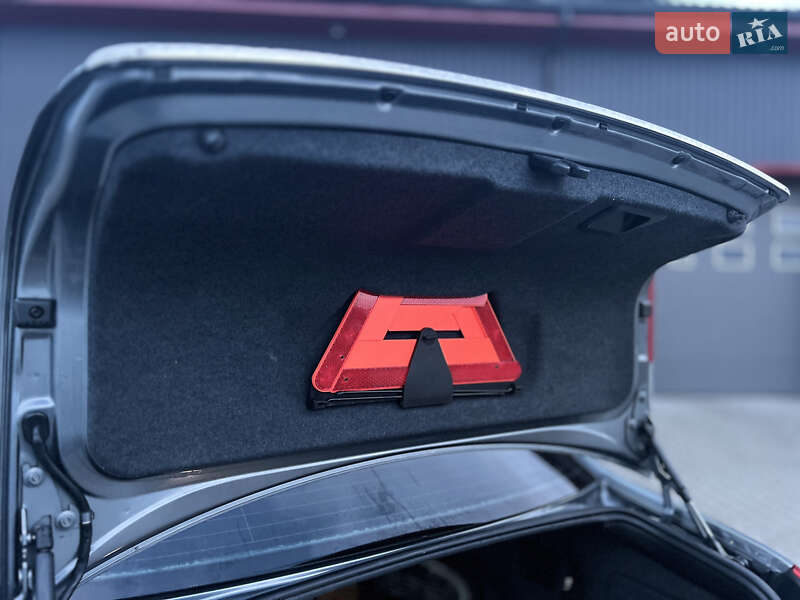 Седан Audi A6 2001 в Лубнах