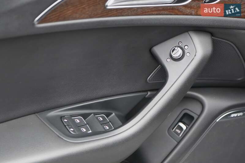 Седан Audi A6 2015 в Киеве