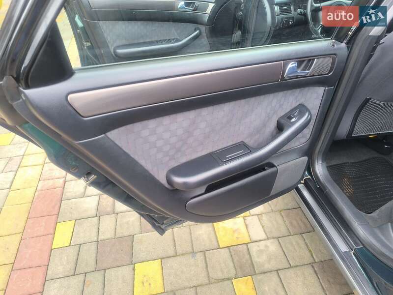 Седан Audi A6 1998 в Чернівцях