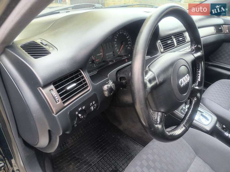 Седан Audi A6 1998 в Чернівцях