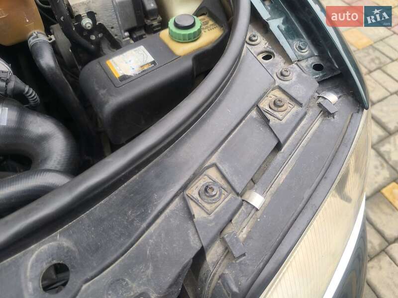 Седан Audi A6 1998 в Чернівцях