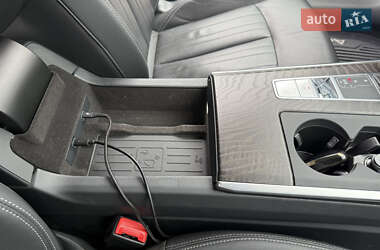 Седан Audi A6 2021 в Буче