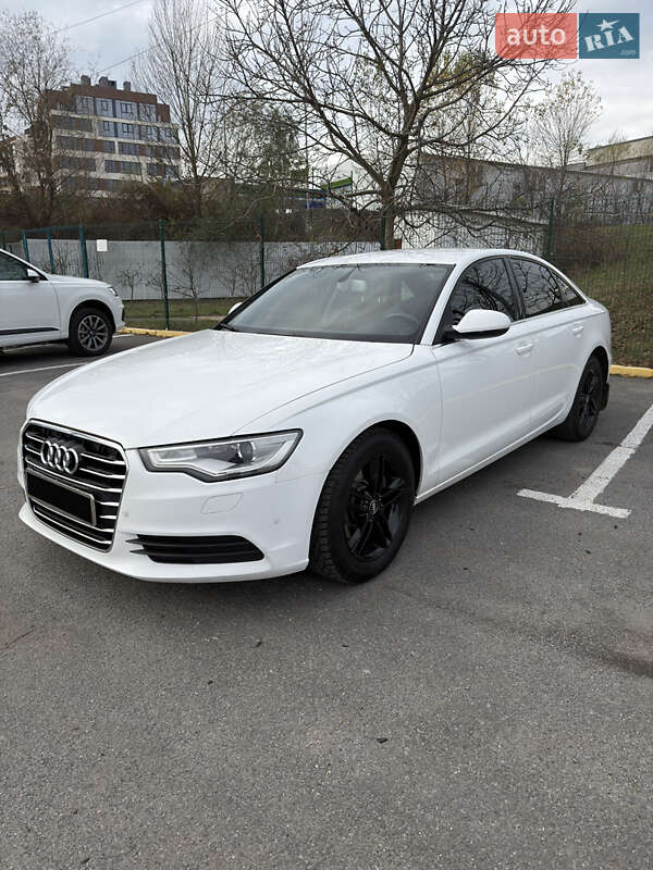 Седан Audi A6 2012 в Ужгороде