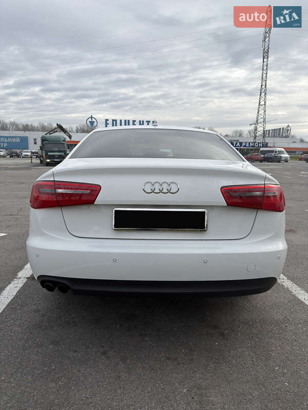 Седан Audi A6 2012 в Ужгороде