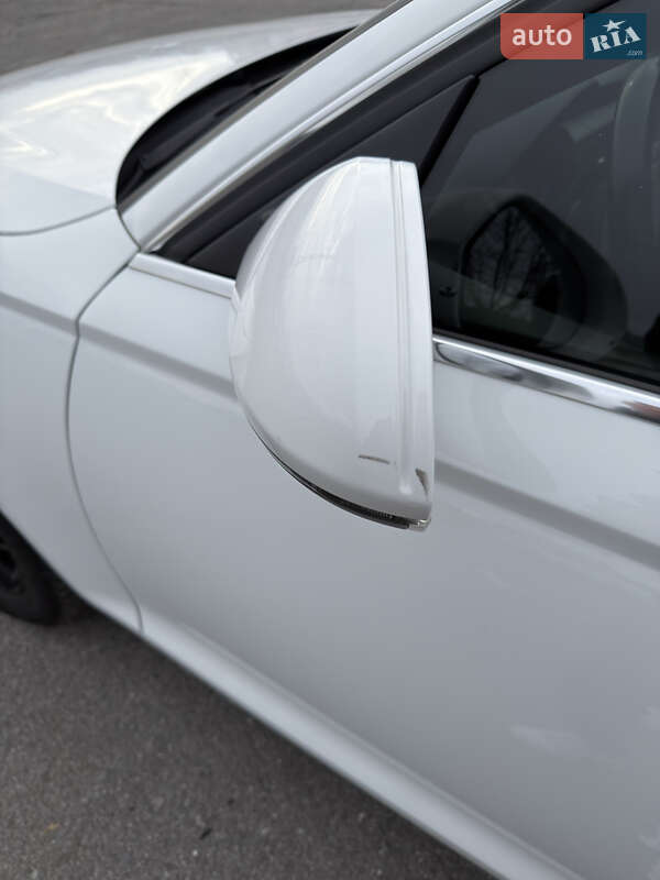 Седан Audi A6 2012 в Ужгороде