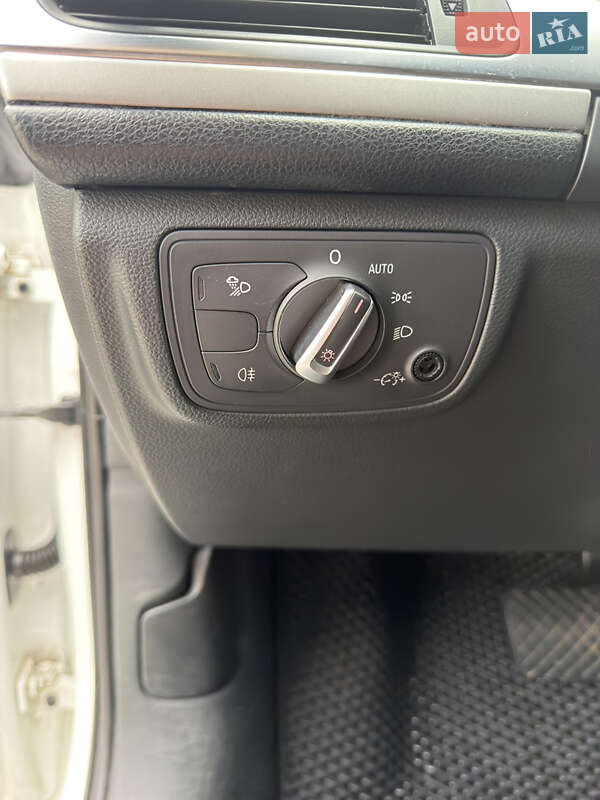 Седан Audi A6 2012 в Ужгороде