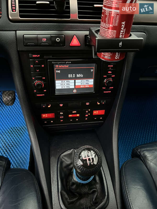 Универсал Audi A6 2001 в Ратным