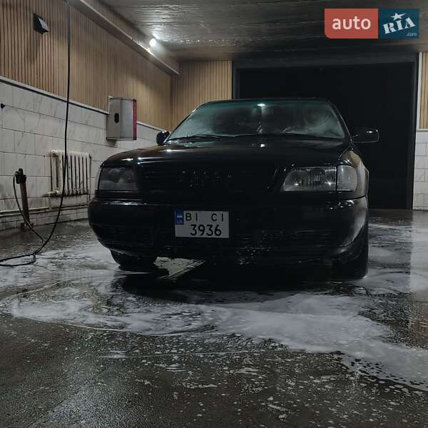 Седан Audi A6 1995 в Полтаві