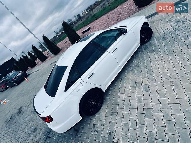 Седан Audi A6 2015 в Киеве