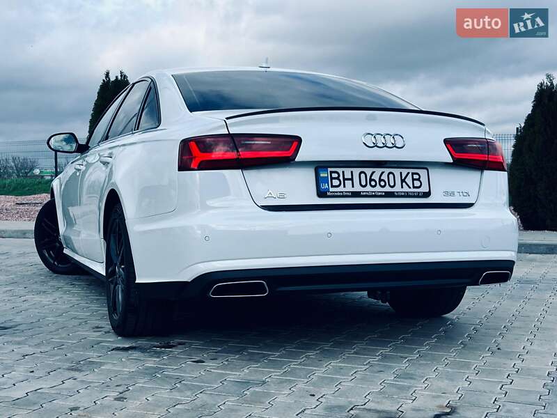 Седан Audi A6 2015 в Киеве