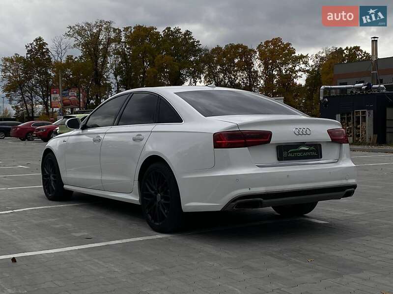 Седан Audi A6 2015 в Киеве