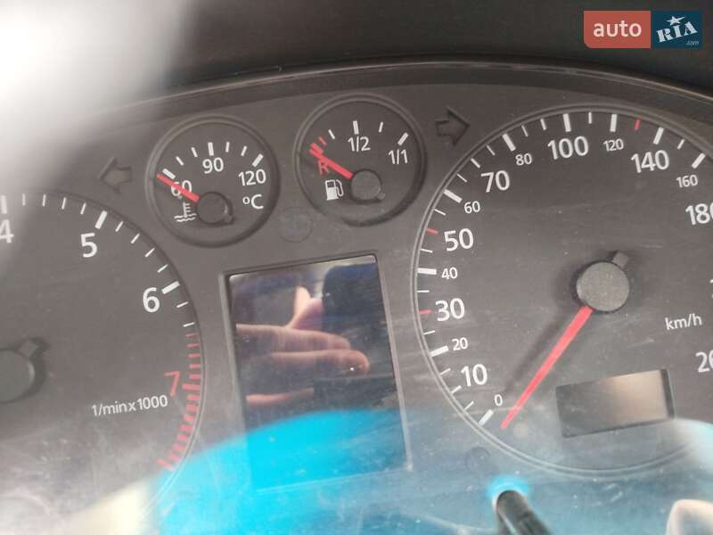 Универсал Audi A6 2000 в Луцке фото 5 Универсал Audi A6 2000 в Луцке