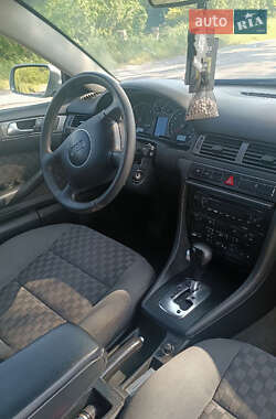 Седан Audi A6 2002 в Шумске