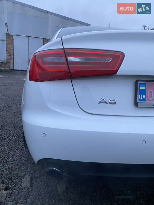 Седан Audi A6 2014 в Рівному