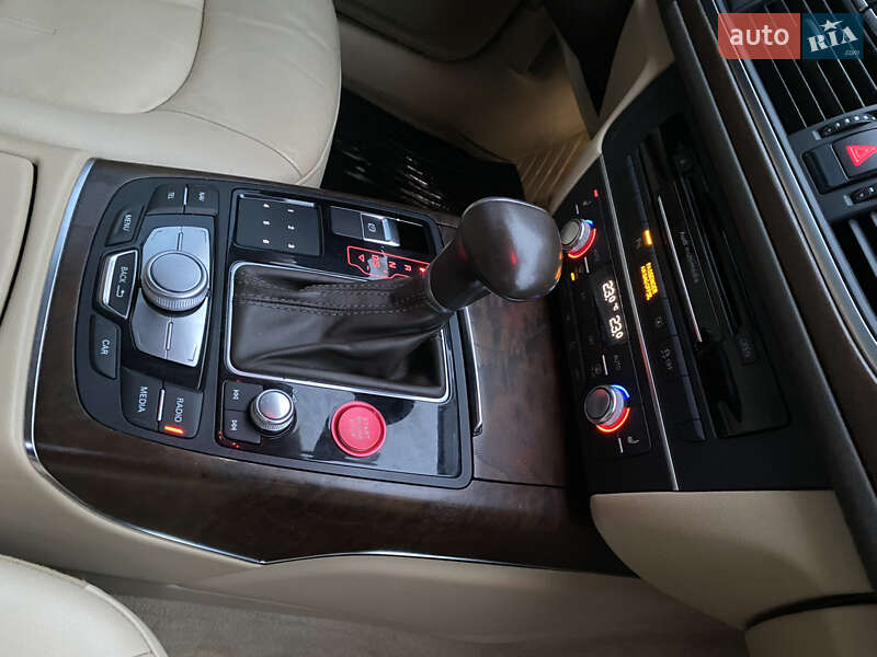 Седан Audi A6 2014 в Рівному