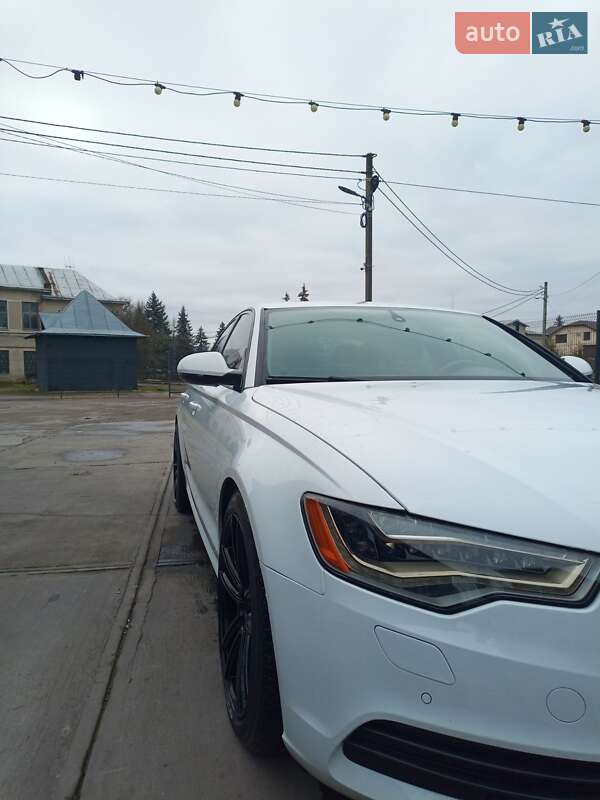 Седан Audi A6 2013 в Ивано-Франковске