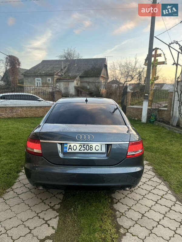 Седан Audi A6 2004 в Хусте