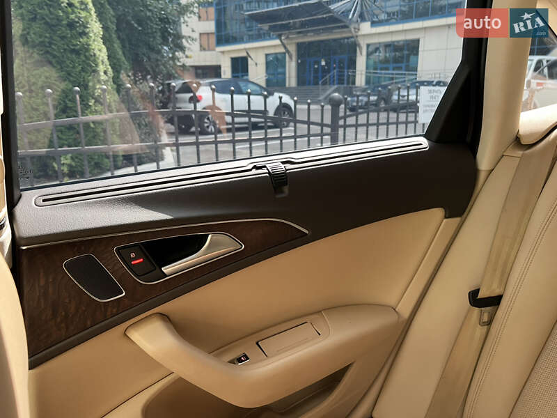 Седан Audi A6 2014 в Киеве
