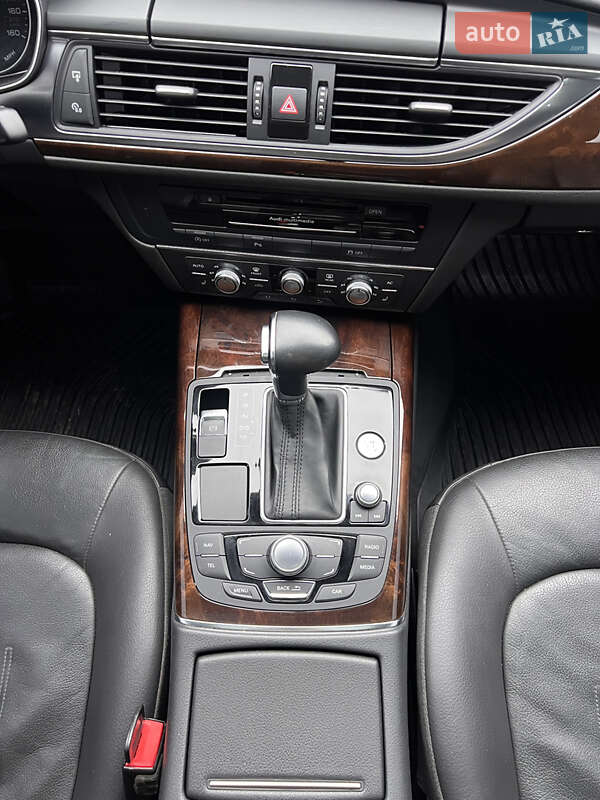 Седан Audi A6 2013 в Староконстантинове