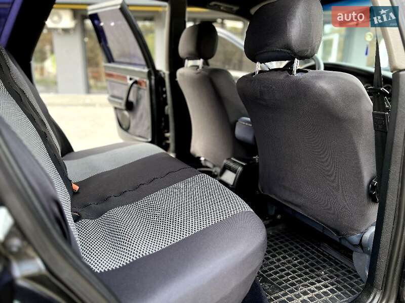 Универсал Audi A6 1995 в Яворове фото 4 Универсал Audi A6 1995 в Яворове