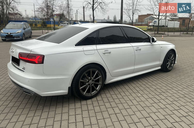 Седан Audi A6 2015 в Ужгороде