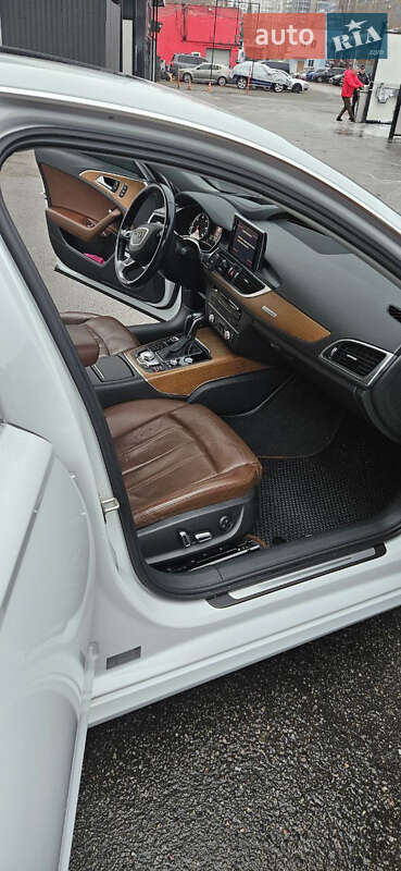 Седан Audi A6 2015 в Киеве