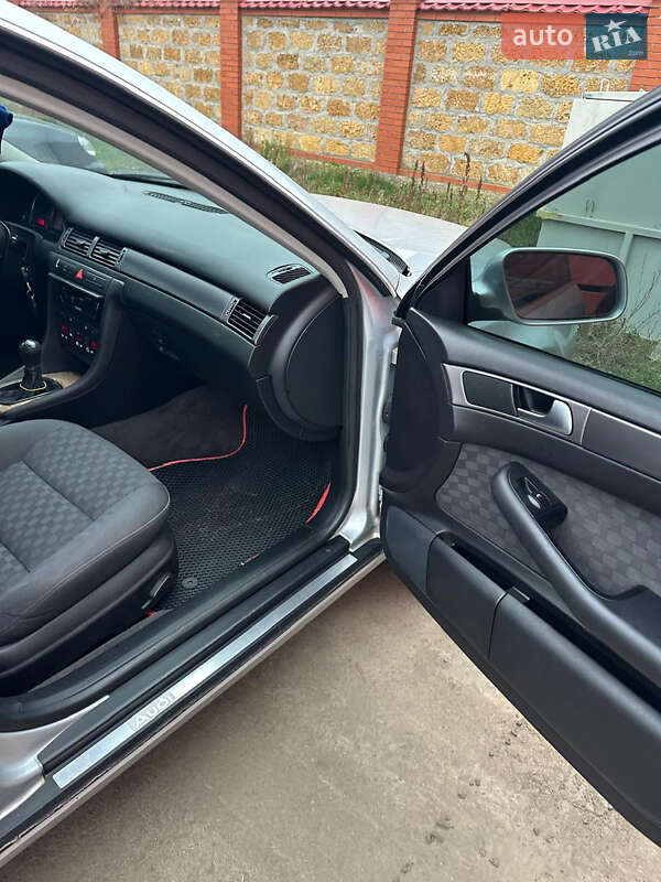 Седан Audi A6 2003 в Ромнах фото 5 Седан Audi A6 2003 в Ромнах
