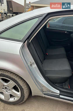 Седан Audi A6 2003 в Ромнах