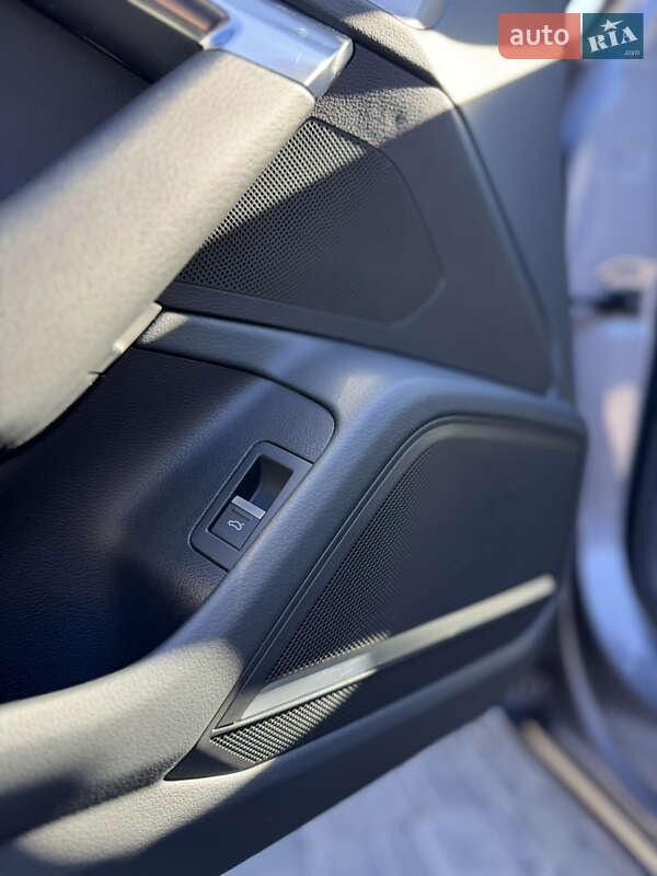 Седан Audi A6 2019 в Вараше