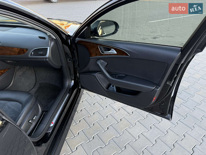 Седан Audi A6 2015 в Черновцах