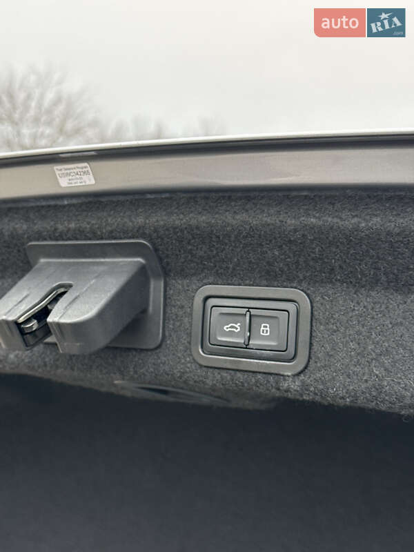 Седан Audi A6 2020 в Львове