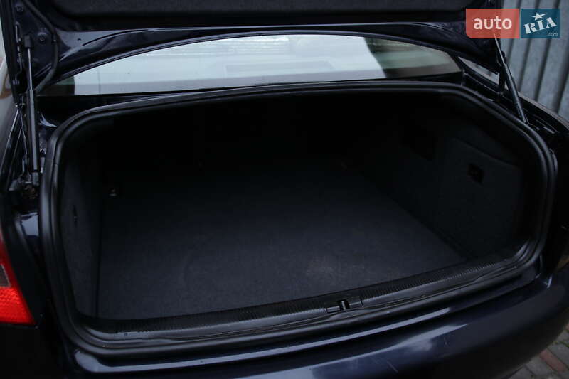 Седан Audi A6 2002 в Чорткове