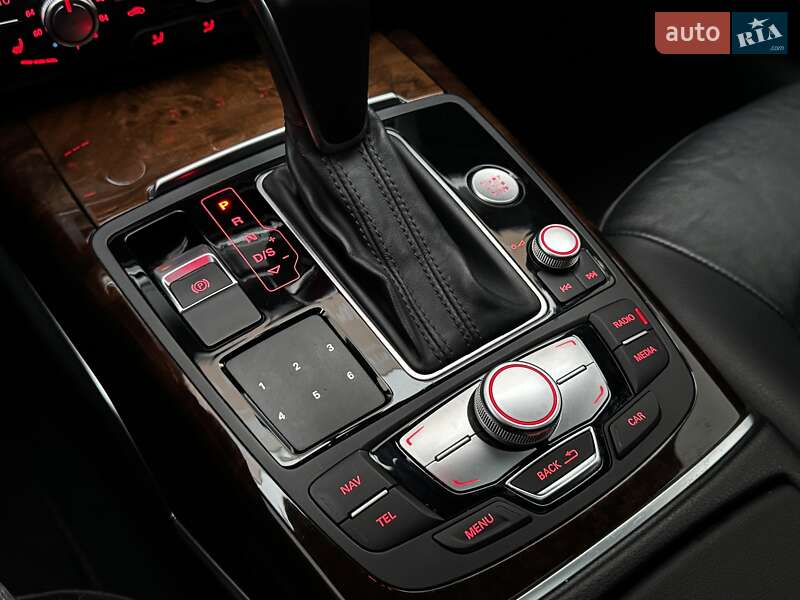 Седан Audi A6 2015 в Киеве