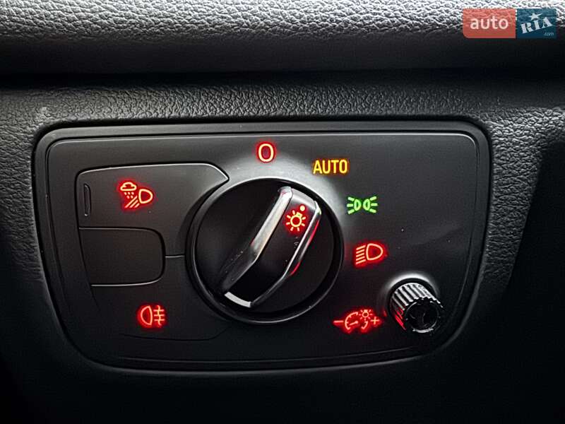 Седан Audi A6 2015 в Киеве