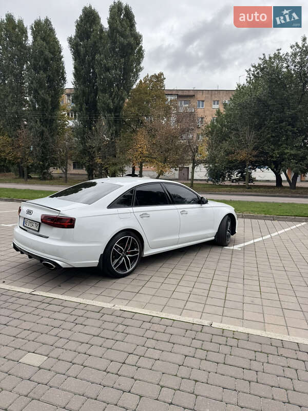 Седан Audi A6 2016 в Киеве