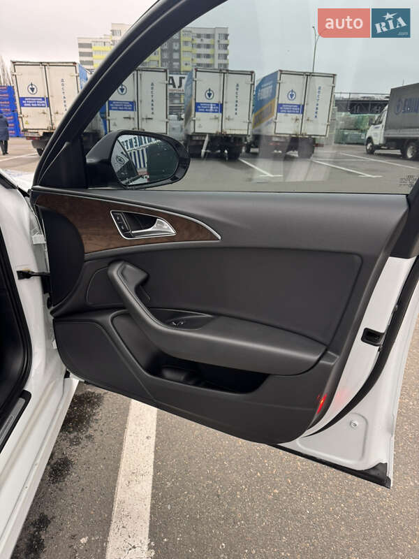 Седан Audi A6 2016 в Киеве