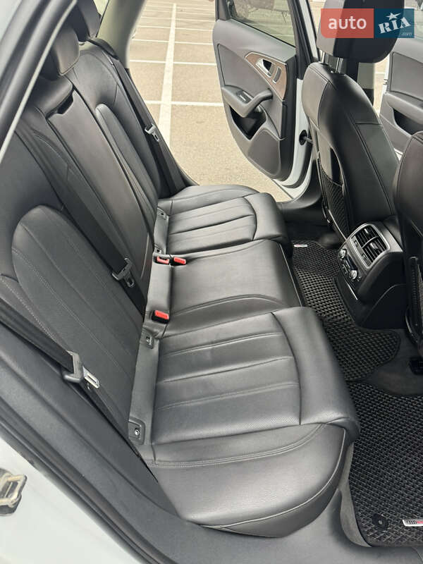 Седан Audi A6 2016 в Киеве