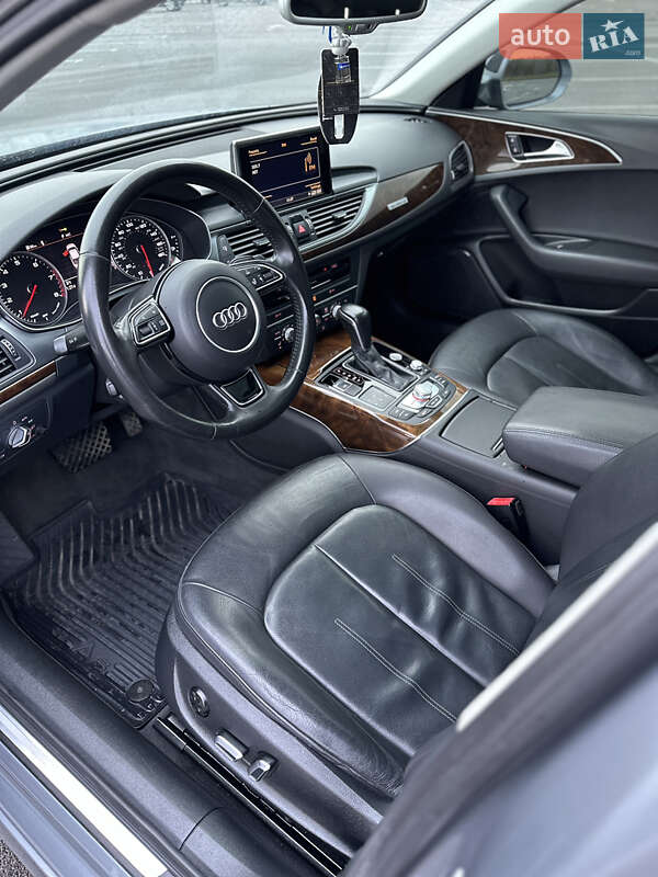 Седан Audi A6 2015 в Ровно