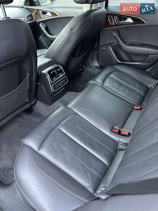 Седан Audi A6 2015 в Ровно