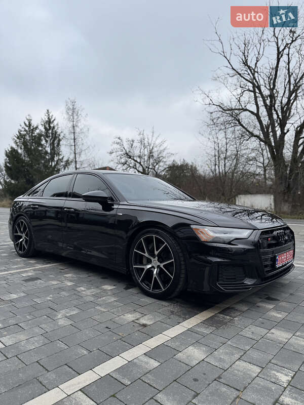 Седан Audi A6 2019 в Ужгороде