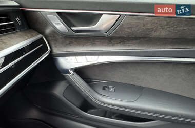 Седан Audi A6 2019 в Ужгороде