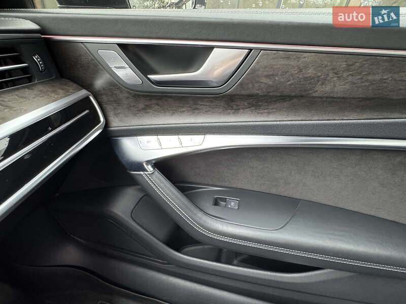 Седан Audi A6 2019 в Ужгороде