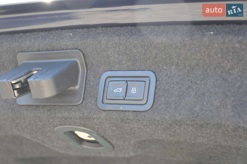 Седан Audi A6 2021 в Одессе