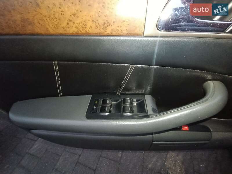 Седан Audi A6 1998 в Лановцах