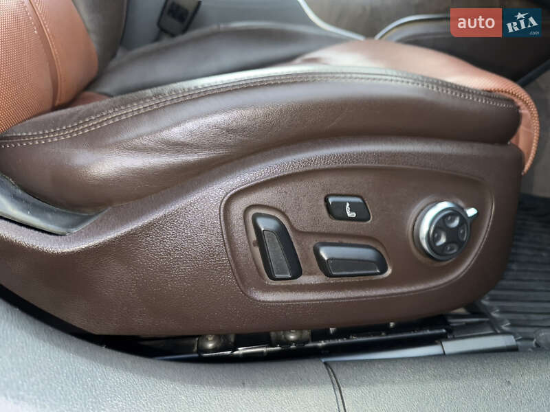 Седан Audi A6 2011 в Ивано-Франковске