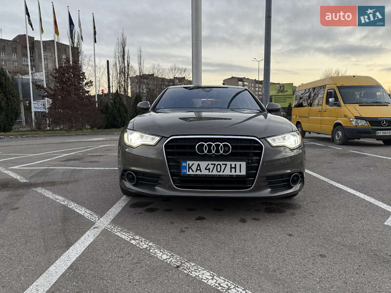 Седан Audi A6 2011 в Ивано-Франковске