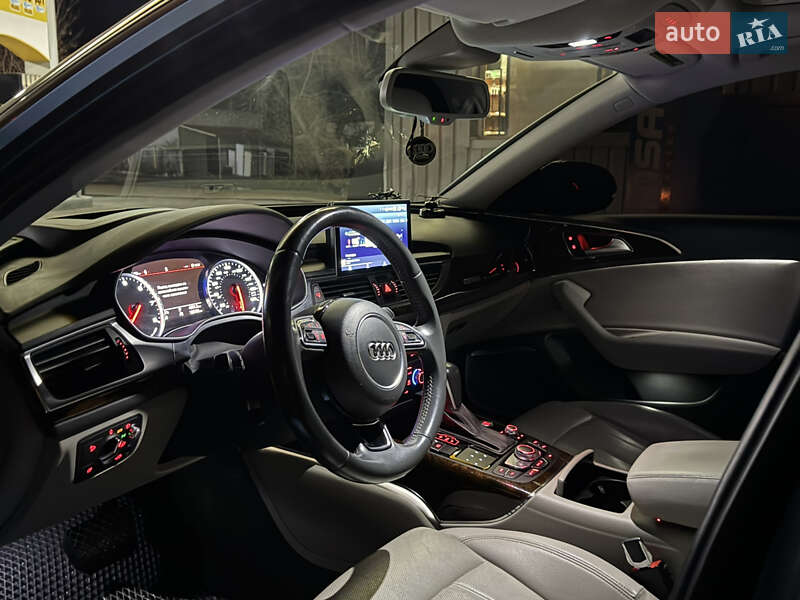Седан Audi A6 2015 в Каневе
